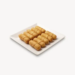 Tequeños venezolanos fritos crujientes servidos en bandeja, comida venezolana en Uruguay - De Pana y Todo